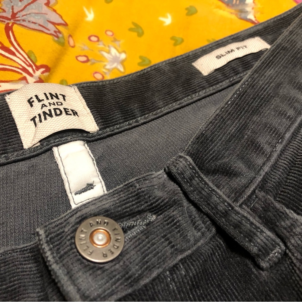 Huckberry Flint & Tinder 365 Corduroy in Charcoal Slim 33 x 32